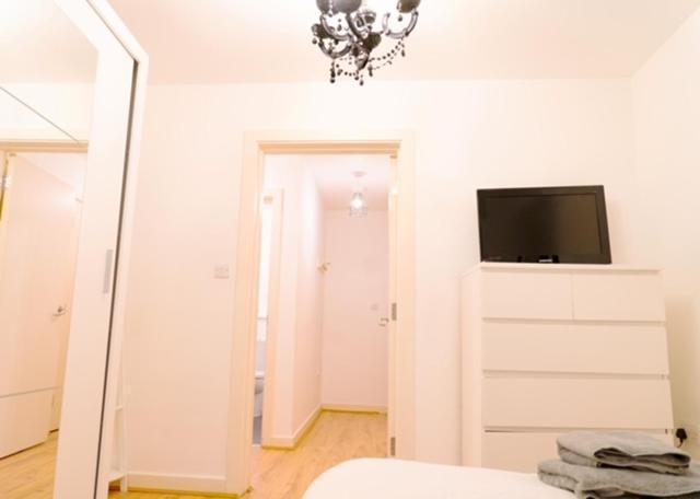 Lovely 1-Bed Apartment In Hackney London Ngoại thất bức ảnh